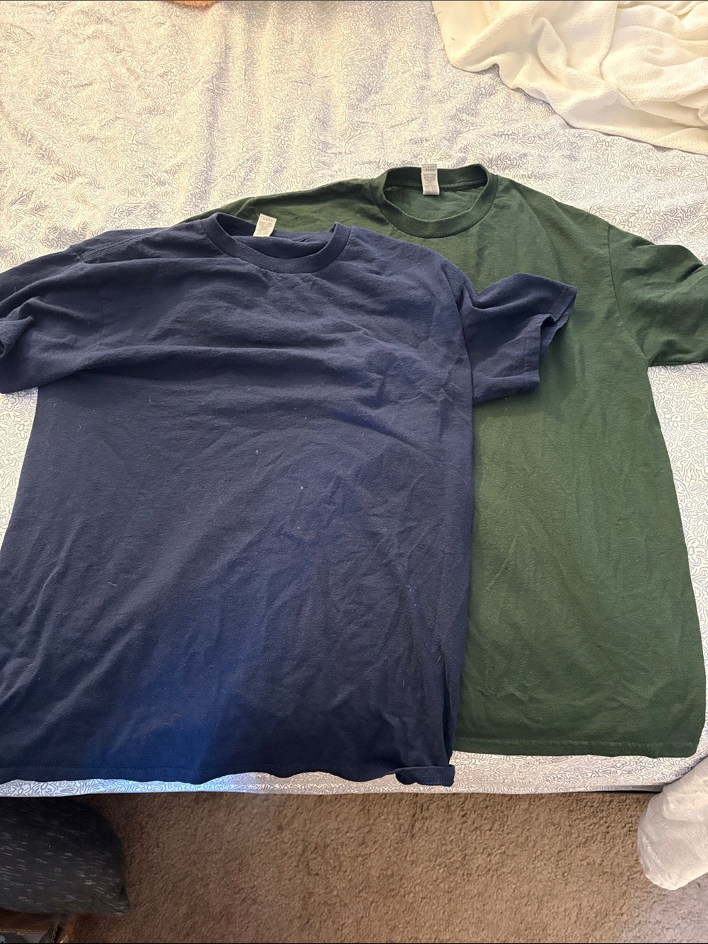 Gildan Crewneck T-Shirt - Navy and Green